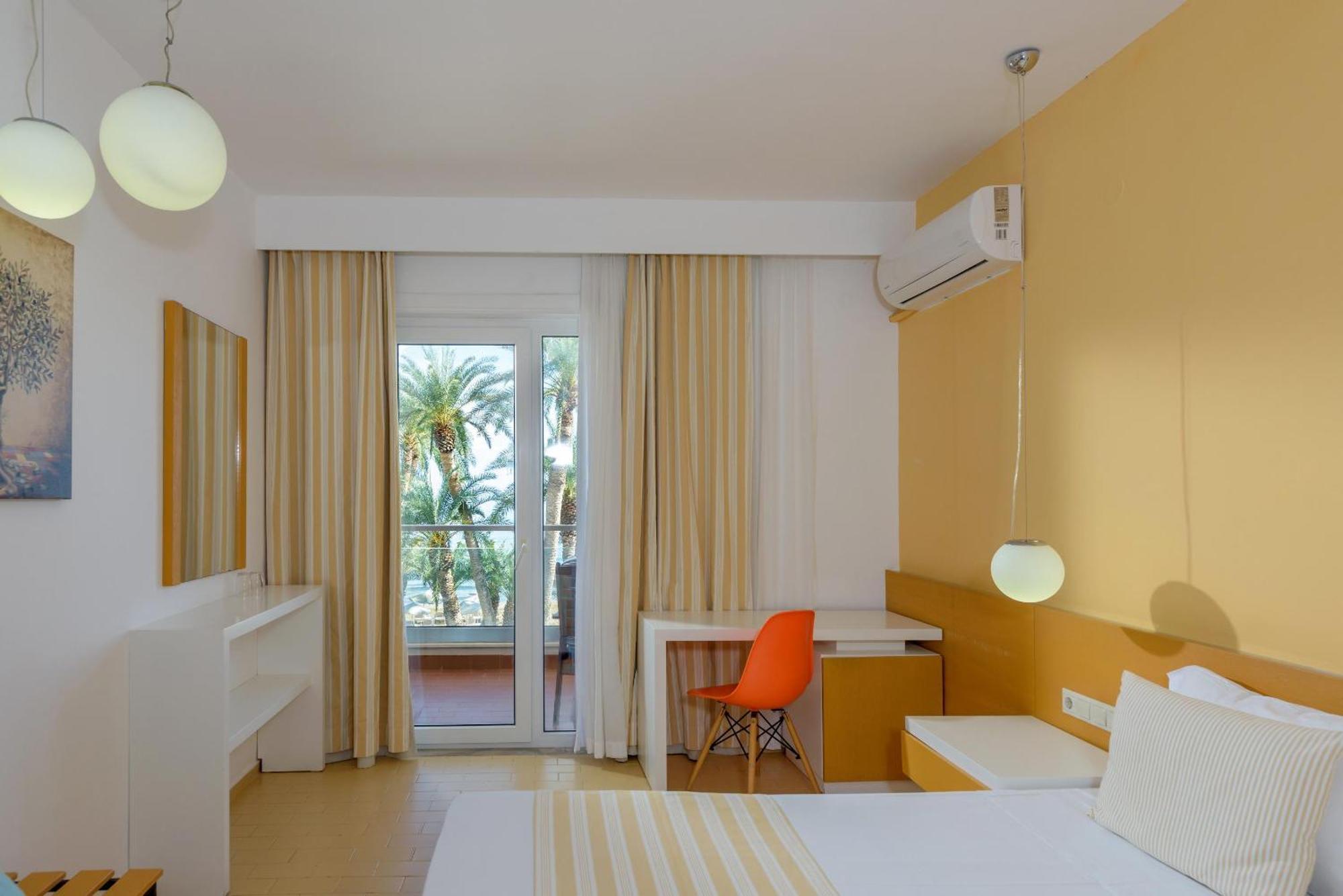 Zeus Hotels Palm Beach Stalida 外观 照片