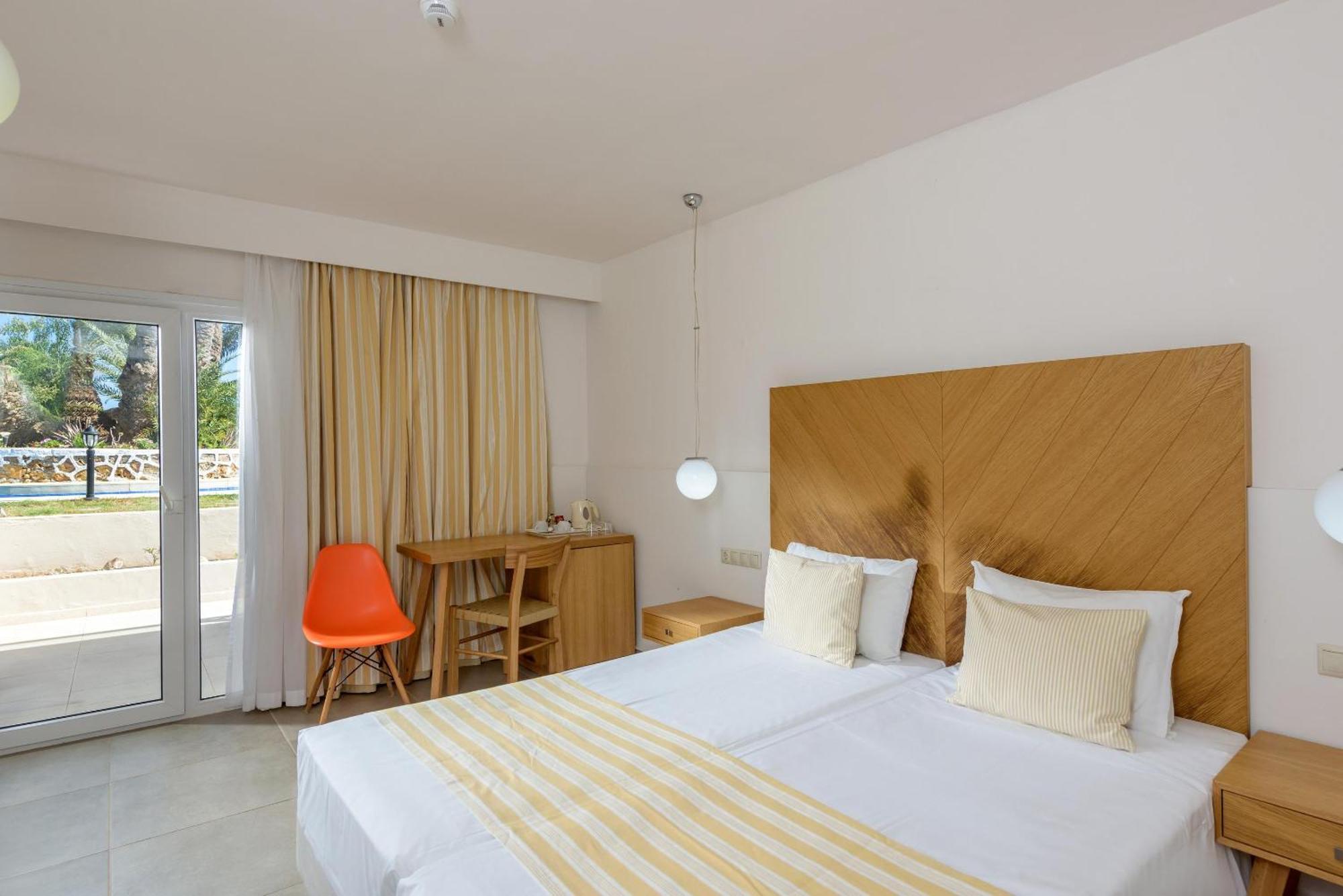 Zeus Hotels Palm Beach Stalida 外观 照片